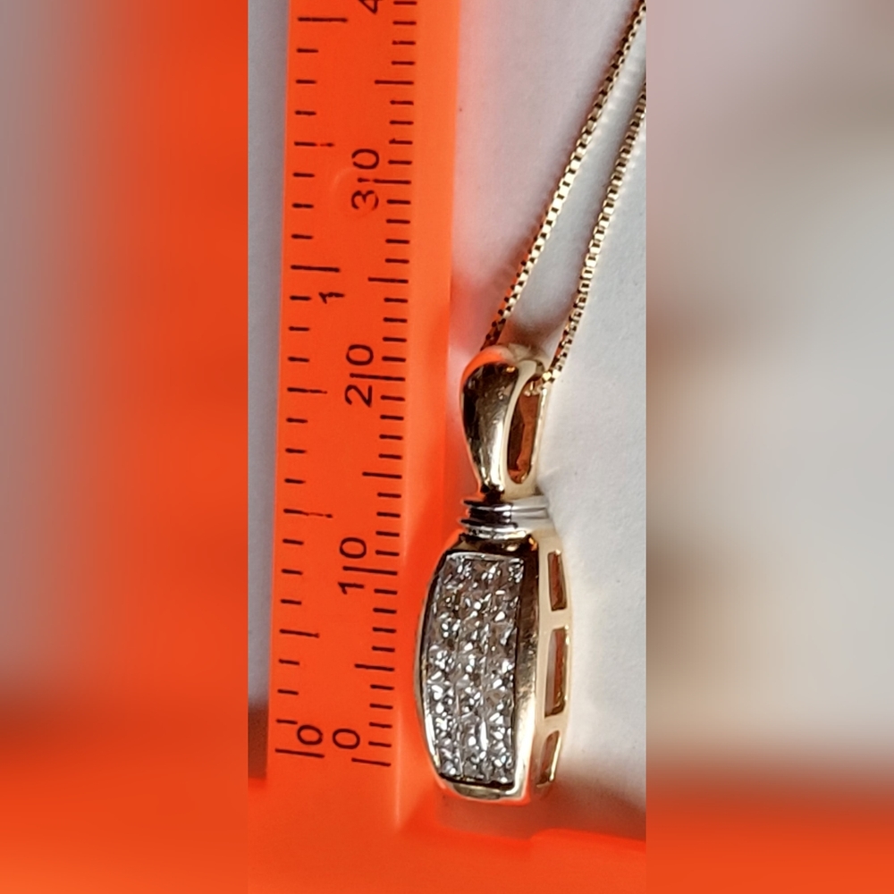 14k yellow gold  Diamond pendant Charm MiniMAlist
